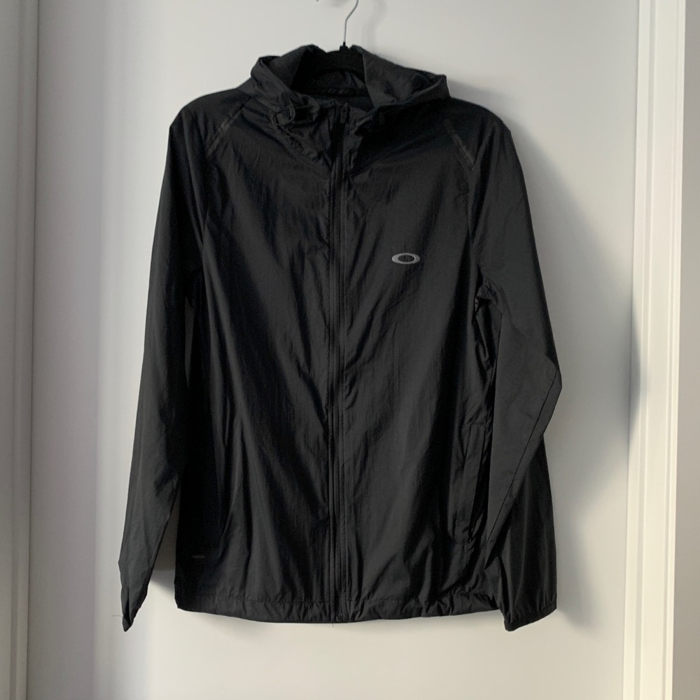 Oakley lightweight windbreaker